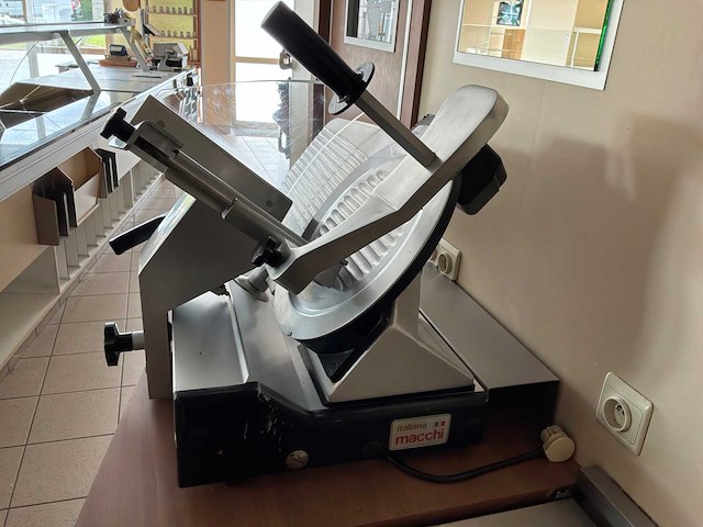 Macchi tafelsnijmachine - afbeelding 3 van  5