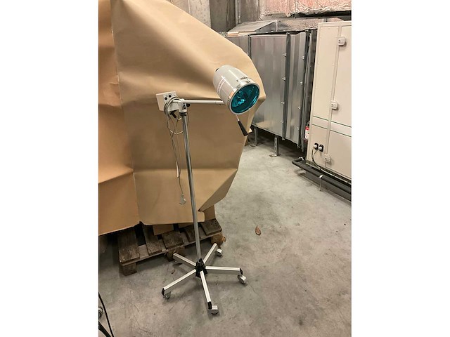 Mach praxila onderzoekslamp - afbeelding 2 van  6