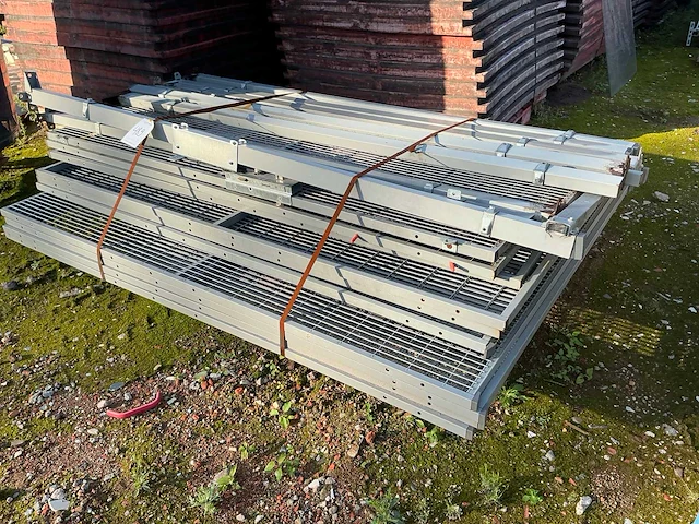 Machine hekwerk - afbeelding 2 van  3