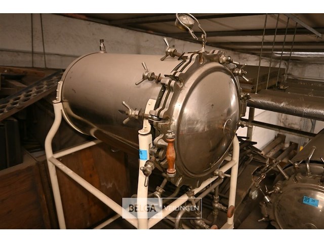 Machine om medische materialen te steriliseren - afbeelding 3 van  8