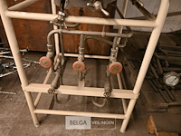 Machine om medische materialen te steriliseren - afbeelding 4 van  8