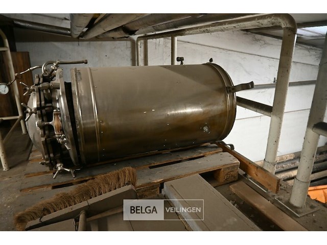 Machine om medische materialen te steriliseren - afbeelding 2 van  6