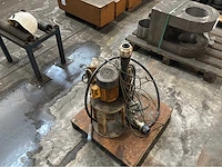 Machine onderdelen en vloeistofpomp - afbeelding 2 van  3