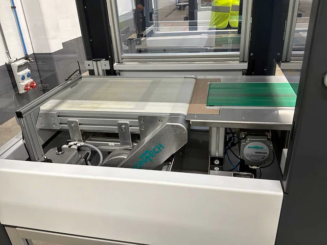Machine voor assemblage mondmaskers - afbeelding 12 van  14