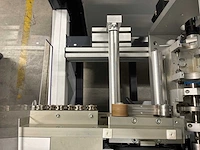 Machine voor assemblage mondmaskers - afbeelding 6 van  27