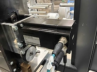 Machine voor assemblage mondmaskers - afbeelding 17 van  27