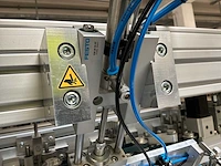 Machine voor assemblage mondmaskers - afbeelding 18 van  27