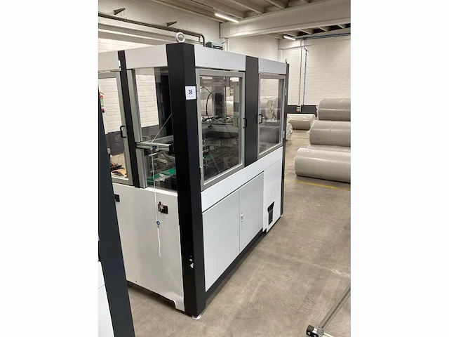 Machine voor assemblage mondmaskers - afbeelding 23 van  28