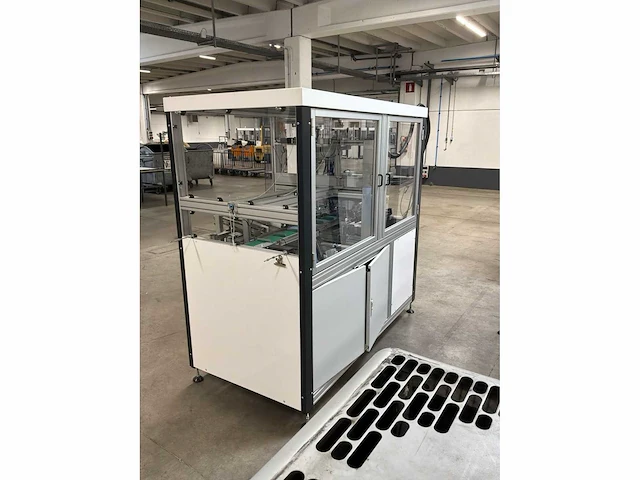 Machine voor assemblage mondmaskers - afbeelding 21 van  27