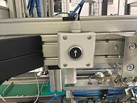 Machine voor assemblage mondmaskers - afbeelding 9 van  25