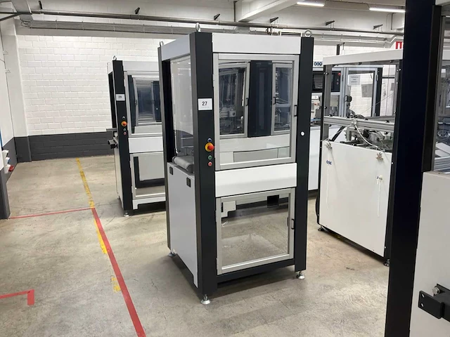 Machine voor assemblage mondmaskers - afbeelding 1 van  14