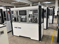 Machine voor assemblage mondmaskers