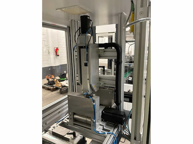 Machine voor assemblage mondmaskers - afbeelding 17 van  29