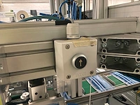 Machine voor assemblage mondmaskers - afbeelding 13 van  27