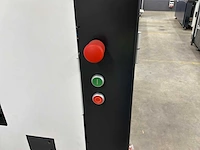 Machine voor assemblage mondmaskers - afbeelding 21 van  28