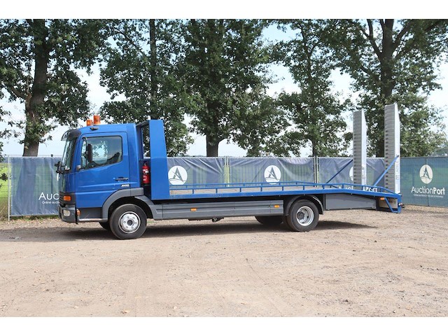 Machinetransporter mercedes-benz 970.02 diesel 150pk 2690 kg 2001 - afbeelding 1 van  1