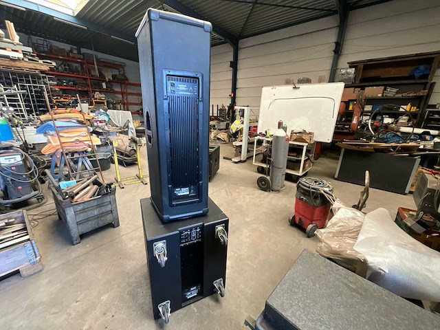 Mackie active luidspreker en sub (2x) - afbeelding 6 van  10