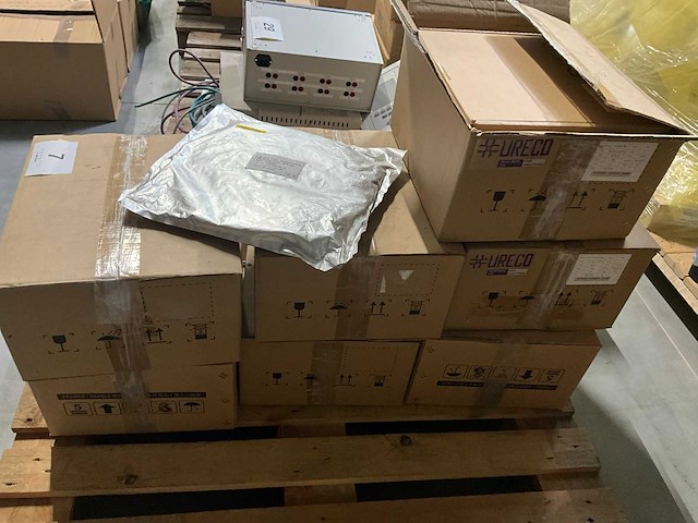 Macroblock mbi6024 pwm-embedded led-driver (87000x) - afbeelding 5 van  6