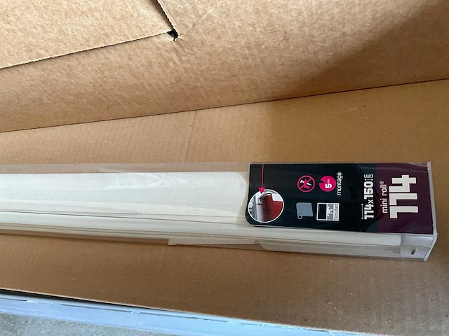 Madeco mini roll rolgordijn verduisterend 114 x 150 cm hoog crème (16x) - afbeelding 2 van  5
