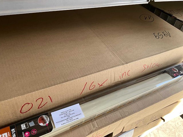 Madeco mini roll rolgordijn verduisterend 57 x 150 cm hoog crème (16x) - afbeelding 1 van  1
