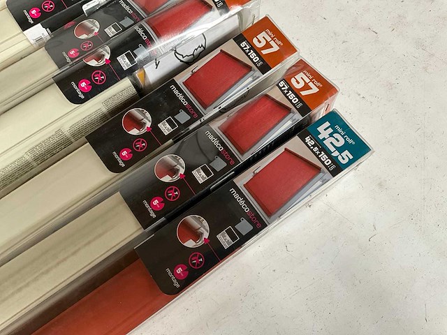 Madeco mix kavel diverse maten en kleuren rolgordijnen - afbeelding 5 van  9