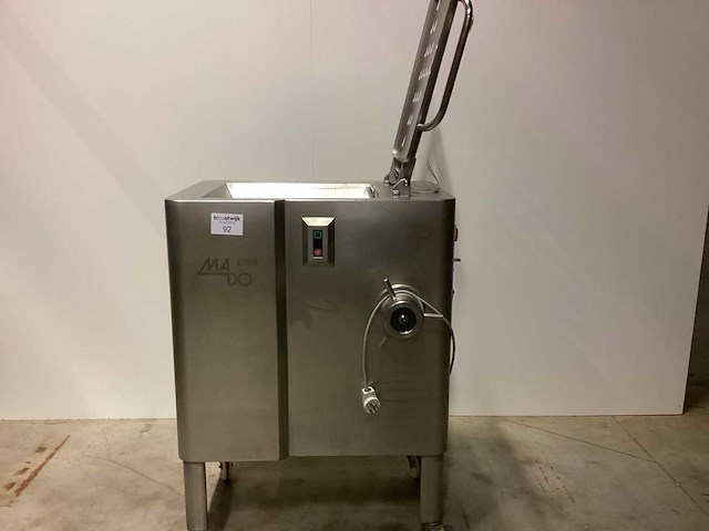 Mado mew620 vleeswolf - afbeelding 1 van  7