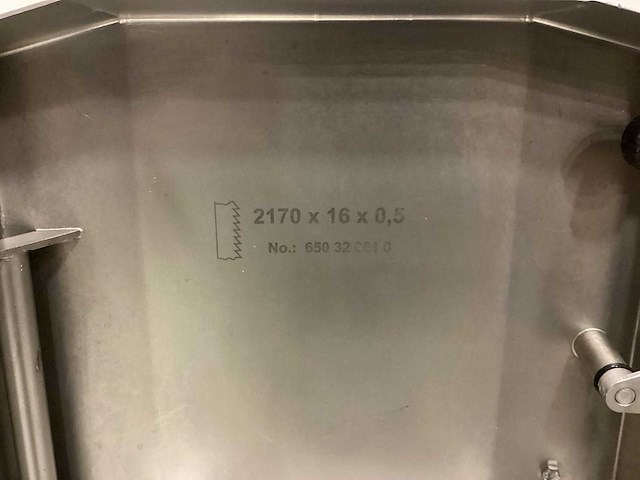 Mado mkb 750 vleeszaagmachine - afbeelding 6 van  6