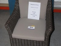 Madoera armstoel inclusief 2 kussens taupe - afbeelding 1 van  1