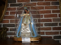 Madonna met kind onder stolp - afbeelding 1 van  3