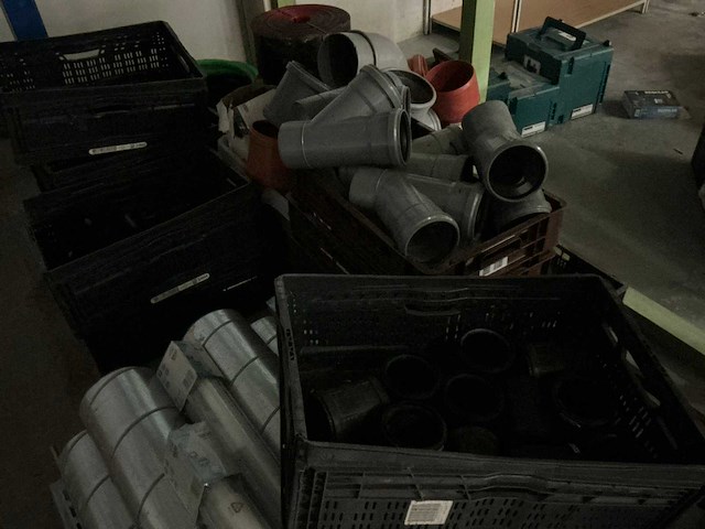 Magazijn 2 gelijkvloers restinhoud - afbeelding 14 van  17