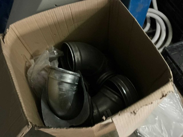 Magazijn 2 gelijkvloers restinhoud - afbeelding 16 van  17