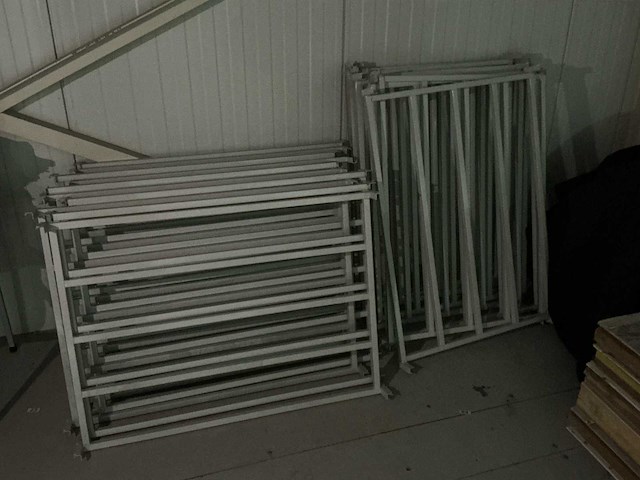 Magazijn 2 vlonder restinhoud - afbeelding 2 van  7