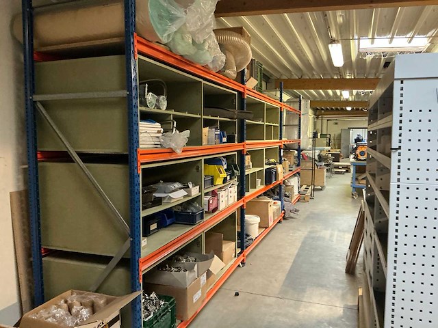 Magazijn-legbordstelling met inhoud - afbeelding 2 van  7