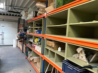 Magazijn-legbordstelling met inhoud - afbeelding 5 van  7