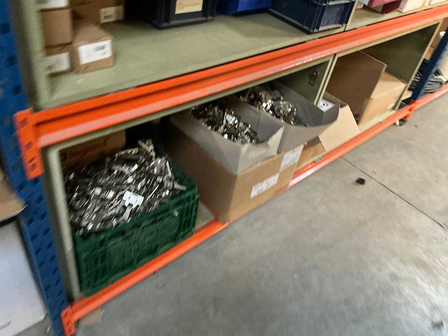 Magazijn-legbordstelling met inhoud - afbeelding 6 van  7