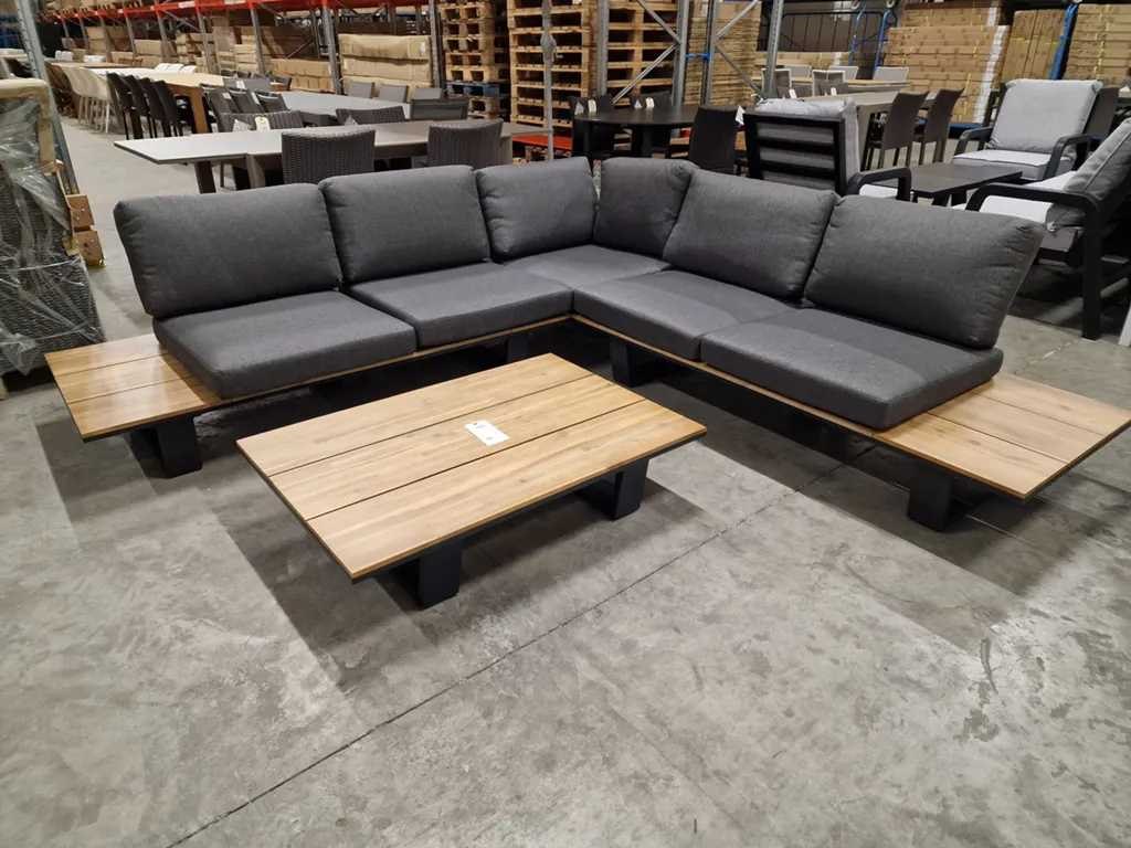 Magazijn opruiming - premium tuinmeubelen, lounge sets & parasols