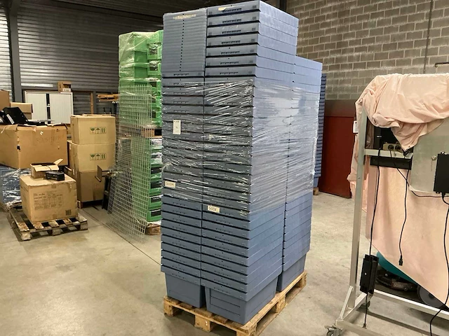 Magazijnbakken (110x) - afbeelding 1 van  11