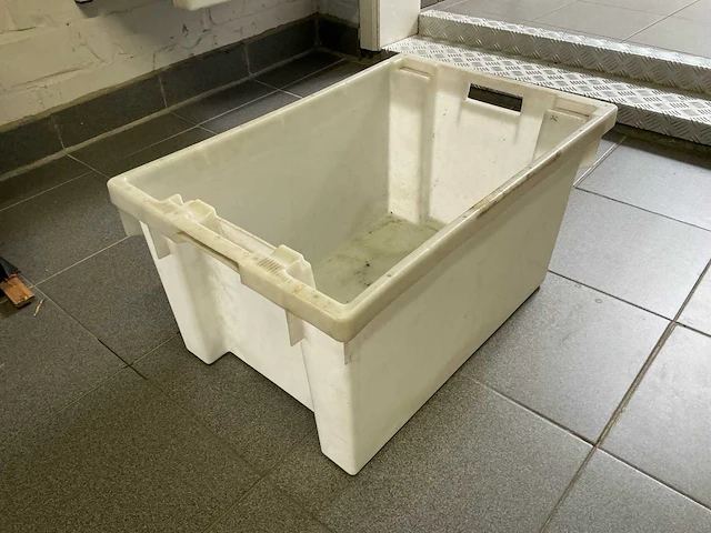 Magazijnbakken met metalen houder - afbeelding 1 van  5