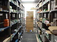 Magazijninrichting met verdiep - afbeelding 2 van  15