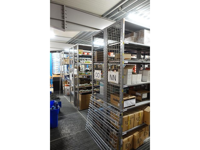 Magazijninrichting met verdiep - afbeelding 3 van  15