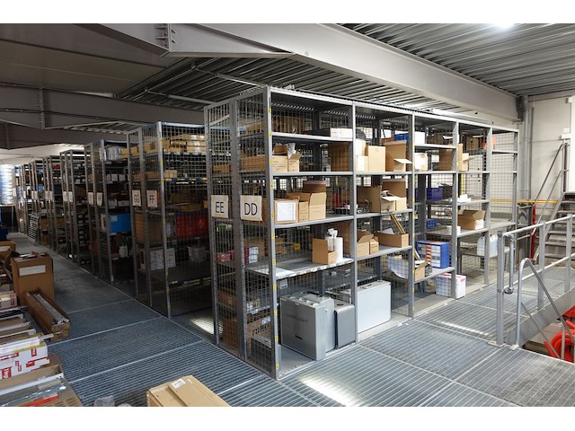 Magazijninrichting met verdiep - afbeelding 12 van  15