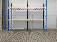 Magazijninventaris, machines, reinigingsmachines & intern transport