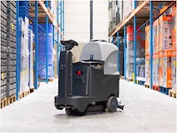 Magazijninventaris, machines, reinigingsmachines & intern transport