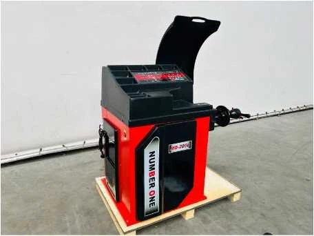 Magazijninventaris, machines, reinigingsmachines & intern transport