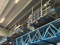 Magazijnkar met inhoud (3x) - afbeelding 1 van  4
