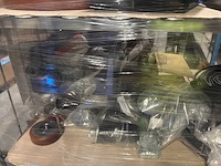 Magazijnkarren met onderdelen voor rolbruggen (3x) - afbeelding 11 van  12