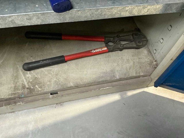 Magazijnkast met inhoud (2x) - afbeelding 4 van  22