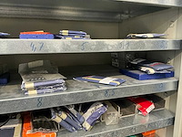 Magazijnkast met inhoud (2x) - afbeelding 13 van  22