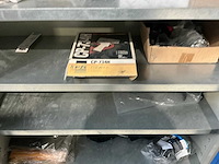 Magazijnkast met inhoud (2x) - afbeelding 18 van  22