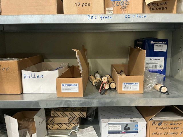 Magazijnkast met inhoud (2x) - afbeelding 20 van  22